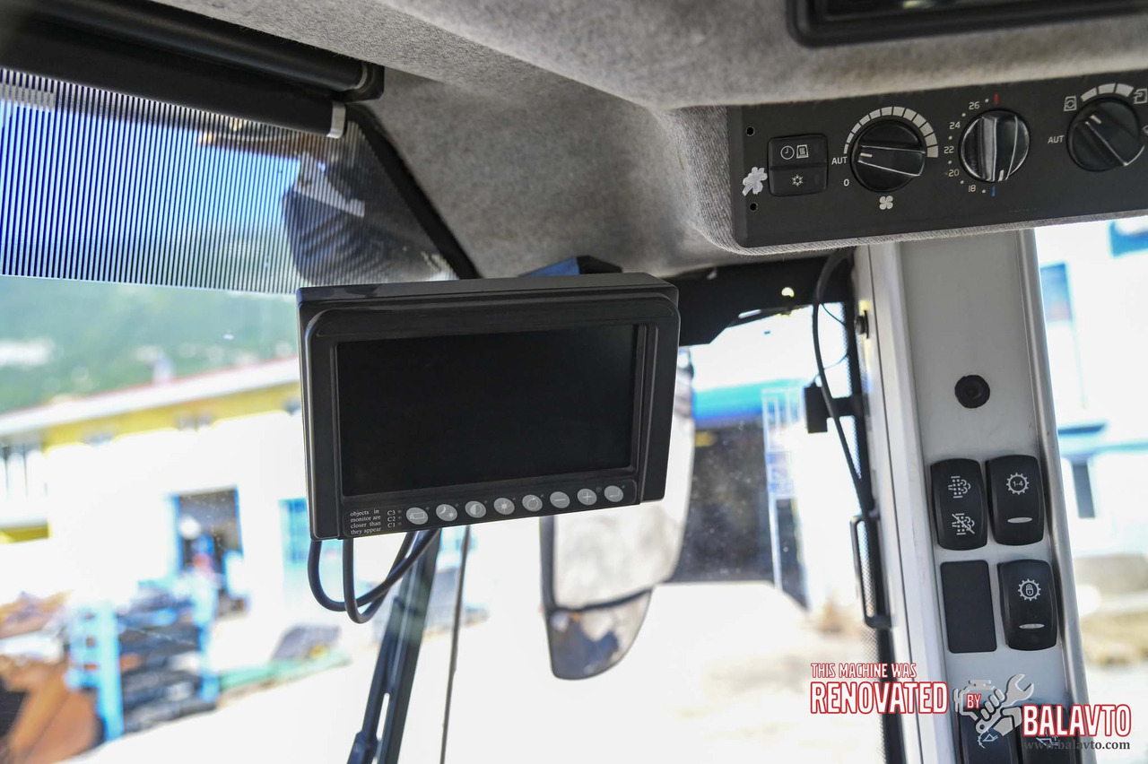 Chargeuse sur pneus VOLVO L180H: photos 49