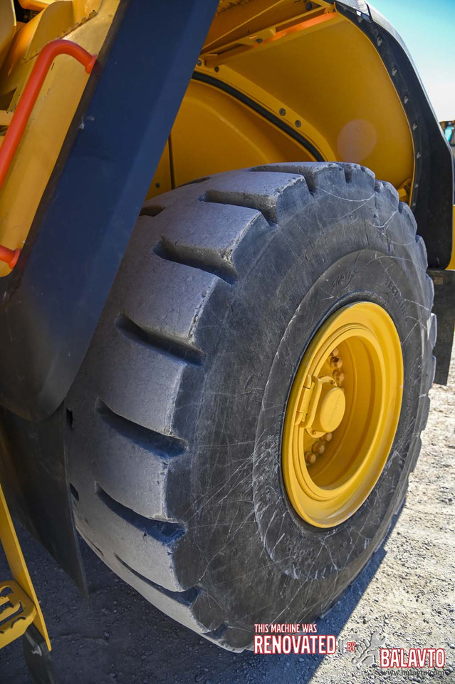 Chargeuse sur pneus VOLVO L180H: photos 25