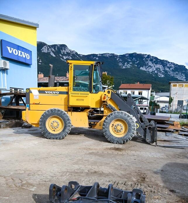 Volvo 11157386 for Volvo L70H, L90H - Attache rapide pour Chargeuse sur pneus: photos 4 Volvo 11157386 for Volvo L70H, L90H - Attache rapide pour Chargeuse sur pneus: photos 4