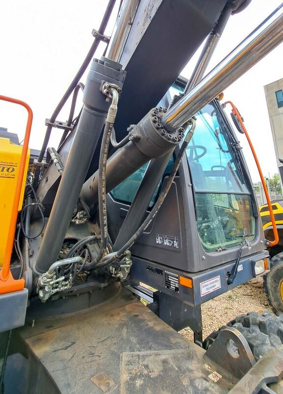 Pelle sur pneus Volvo EWR150E: photos 26