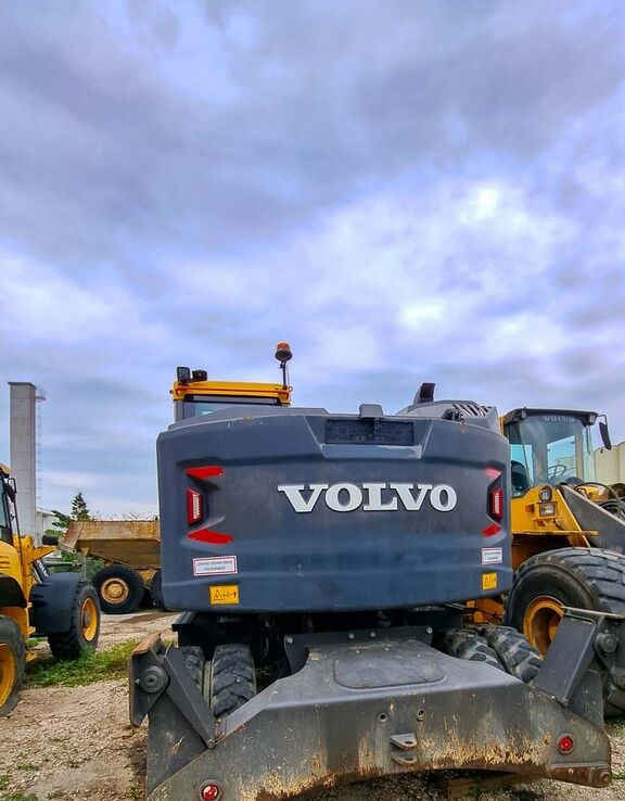 Pelle sur pneus Volvo EWR150E: photos 15