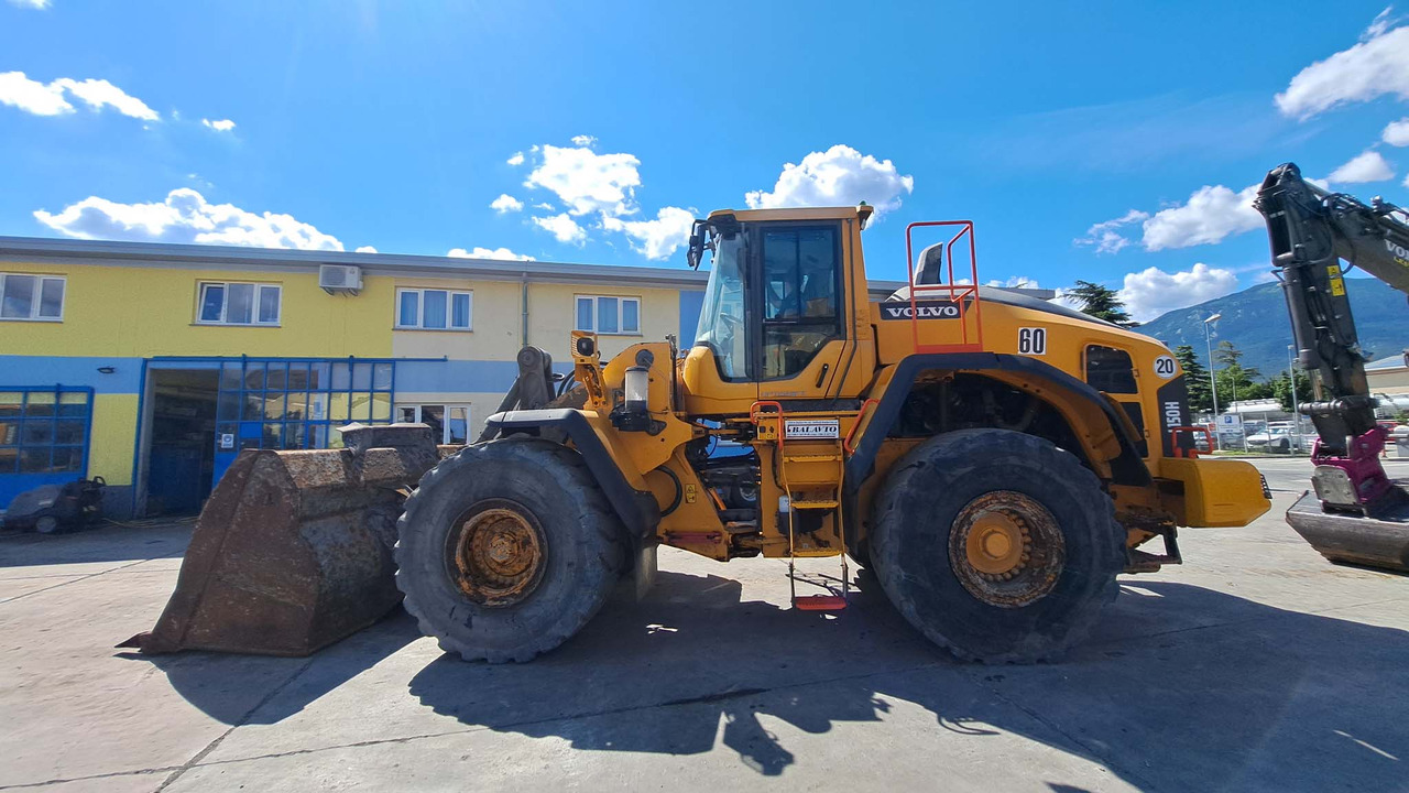 Volvo L150H - Chargeuse sur pneus: photos 1 Volvo L150H - Chargeuse sur pneus: photos 1