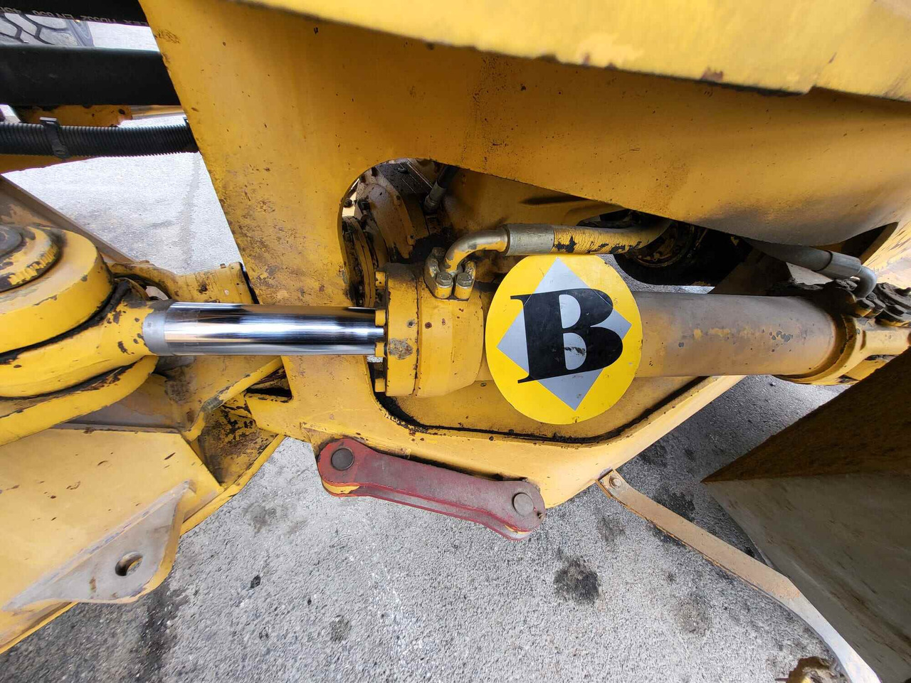 Volvo hydraulic cylinder - Vérin hydraulique pour Chargeuse: photos 5 Volvo hydraulic cylinder - Vérin hydraulique pour Chargeuse: photos 5