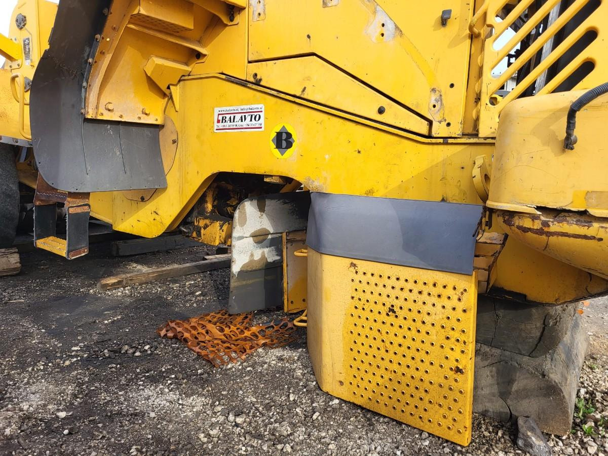 Volvo rear frame - Frame/ Châssis pour Chargeuse: photos 2 Volvo rear frame - Frame/ Châssis pour Chargeuse: photos 2