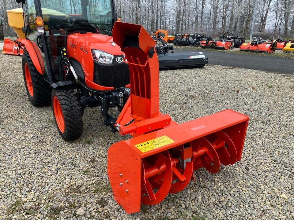 Kubota Kova Anbau-Schneefräse L1101 WA für Kleintraktor 1,12m - Souffleuse à neige: photos 4 Kubota Kova Anbau-Schneefräse L1101 WA für Kleintraktor 1,12m - Souffleuse à neige: photos 4
