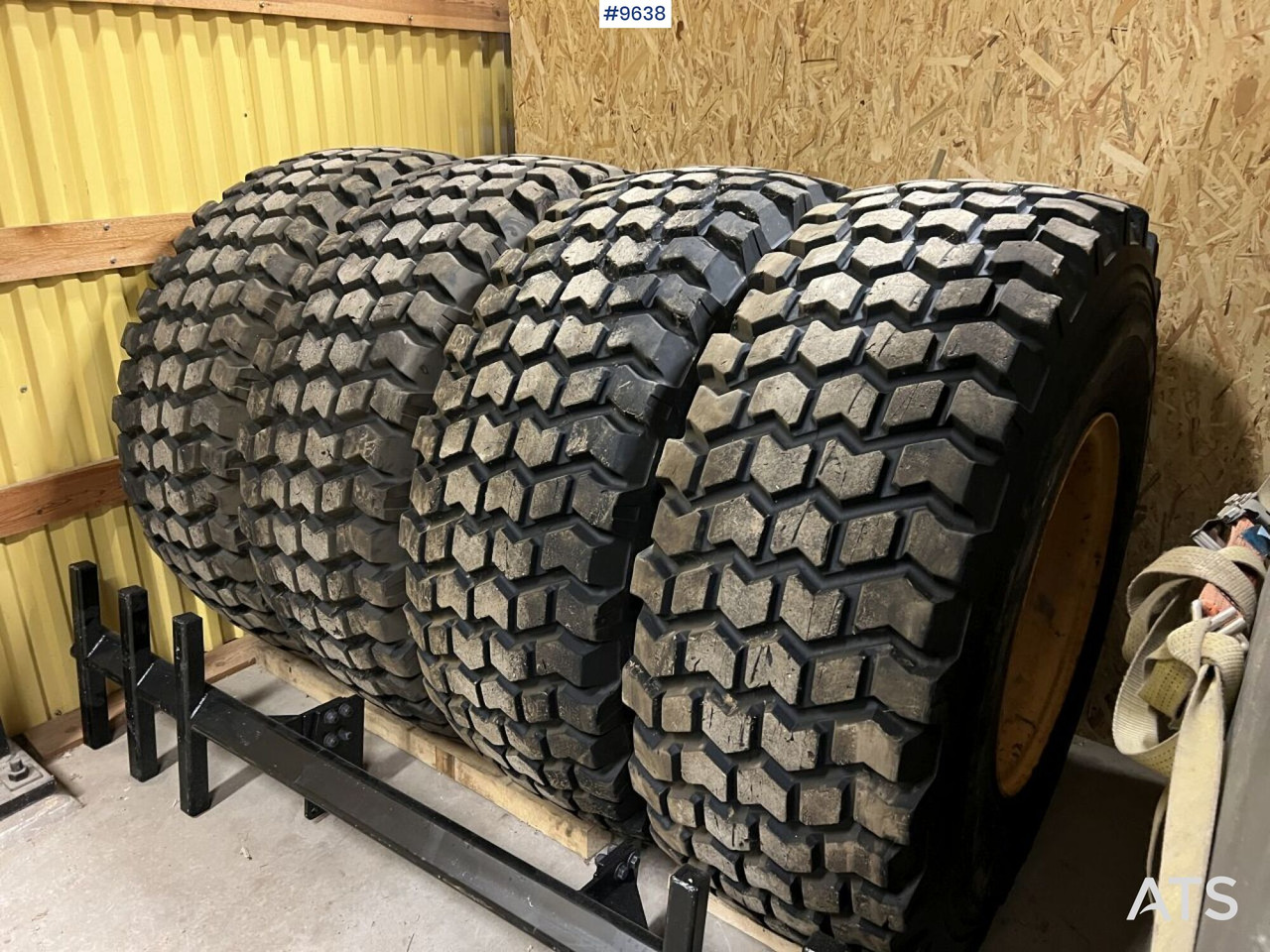 4 Nokian 20.5R25 tires on rims - Roue complète pour Engins de chantier: photos 1 4 Nokian 20.5R25 tires on rims - Roue complète pour Engins de chantier: photos 1