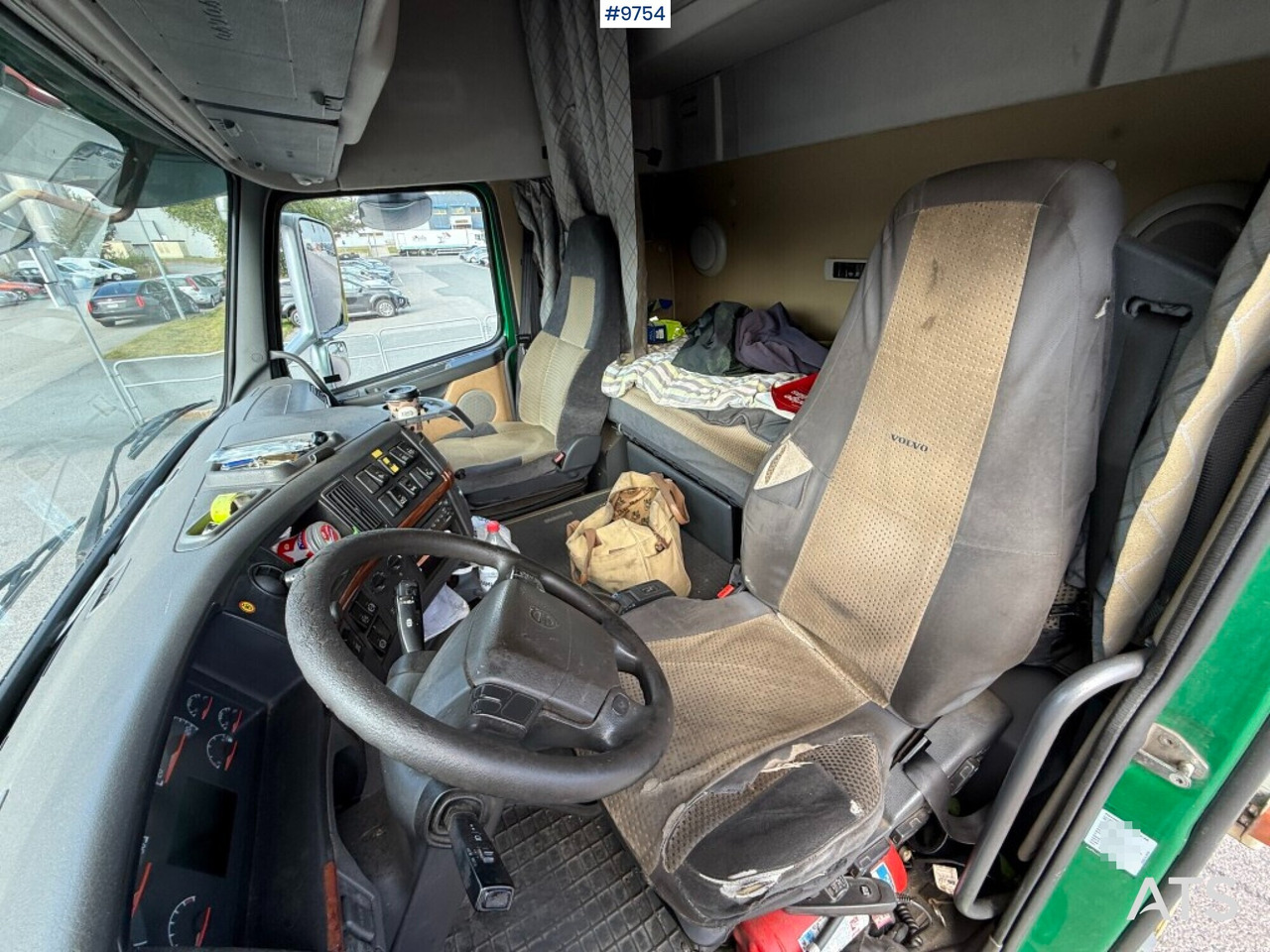 Box Truck Volvo FH 480 with 4-axle Ekeri trailer (VIDEO) - Camion fourgon: photos 5 Box Truck Volvo FH 480 with 4-axle Ekeri trailer (VIDEO) - Camion fourgon: photos 5