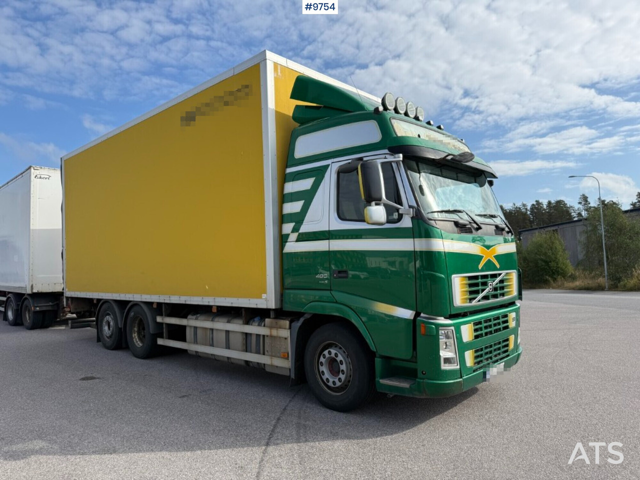 Box Truck Volvo FH 480 with 4-axle Ekeri trailer (VIDEO) - Camion fourgon: photos 2 Box Truck Volvo FH 480 with 4-axle Ekeri trailer (VIDEO) - Camion fourgon: photos 2