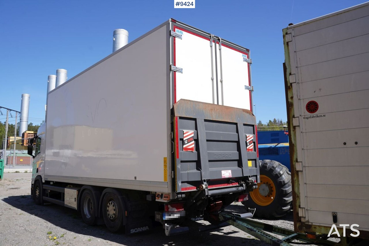 Cooling and freezing box truck Scania R450 - Camion frigorifique: photos 4 Cooling and freezing box truck Scania R450 - Camion frigorifique: photos 4
