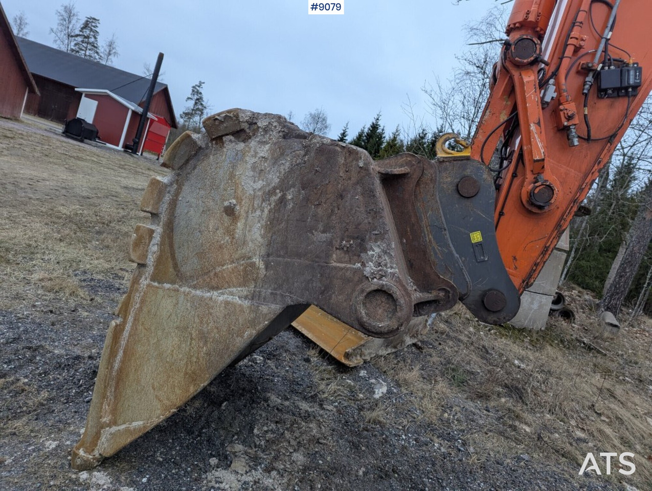 Excavator Hitachi ZX350LC-5B with bucket and digging system - Pelle: photos 5 Excavator Hitachi ZX350LC-5B with bucket and digging system - Pelle: photos 5