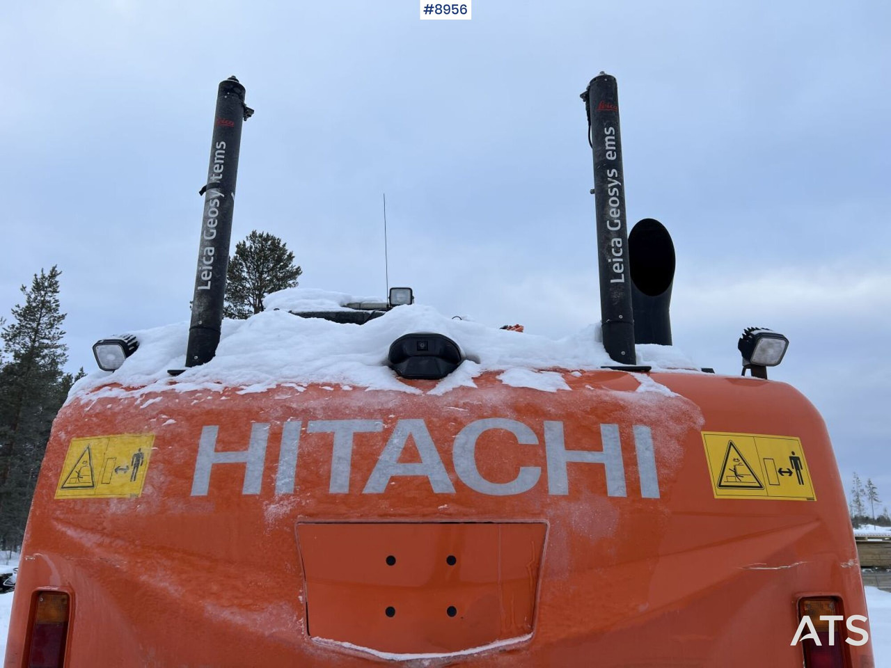 Hitachi ZX 170 W Wheeled excavator with tipper wagon and attachments - Pelle sur pneus: photos 5 Hitachi ZX 170 W Wheeled excavator with tipper wagon and attachments - Pelle sur pneus: photos 5