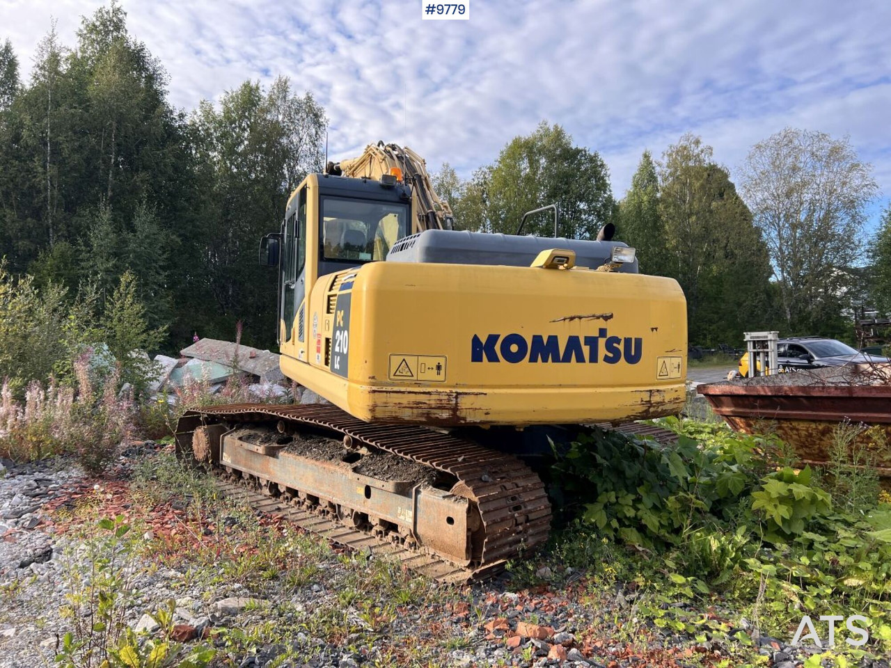 KOMATSU PC210LC-8 Excavator with buckets - Pelle sur chenille: photos 5 KOMATSU PC210LC-8 Excavator with buckets - Pelle sur chenille: photos 5