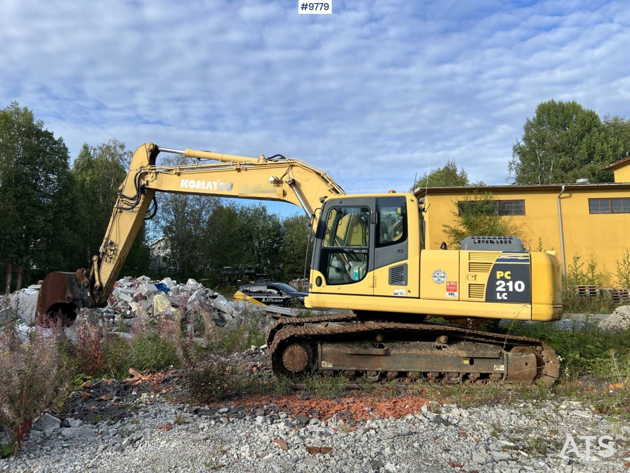 KOMATSU PC210LC-8 Excavator with buckets - Pelle sur chenille: photos 2 KOMATSU PC210LC-8 Excavator with buckets - Pelle sur chenille: photos 2