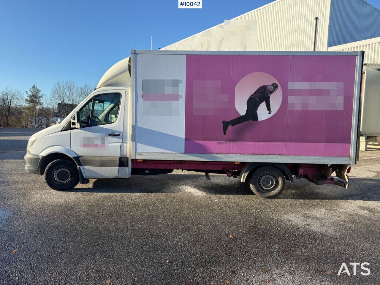 Mercedes Benz Sprinter with tail lift - Fourgon grand volume: photos 2 Mercedes Benz Sprinter with tail lift - Fourgon grand volume: photos 2