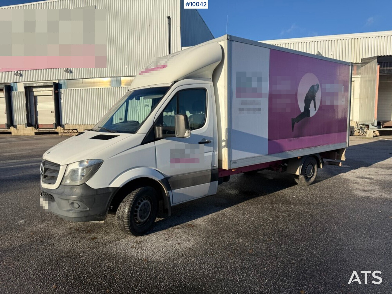Mercedes Benz Sprinter with tail lift - Fourgon grand volume: photos 1 Mercedes Benz Sprinter with tail lift - Fourgon grand volume: photos 1