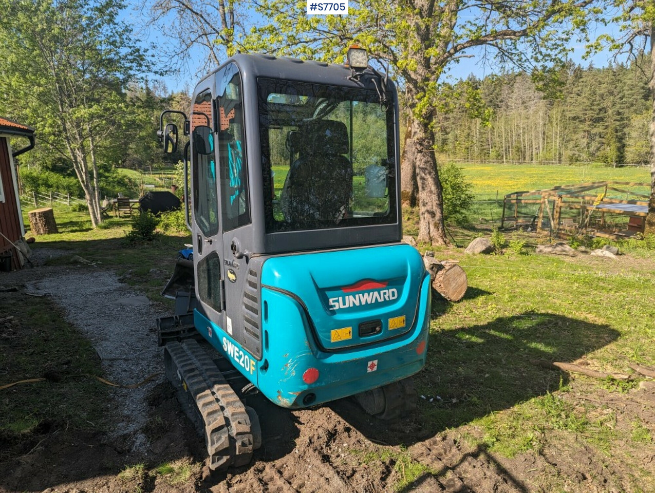 Mini excavator Sunward SWE20F with buckets SEE VIDEO - Mini pelle: photos 2 Mini excavator Sunward SWE20F with buckets SEE VIDEO - Mini pelle: photos 2