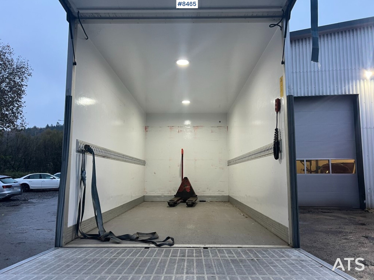 Renault master with tail lift - Fourgon grand volume: photos 5 Renault master with tail lift - Fourgon grand volume: photos 5