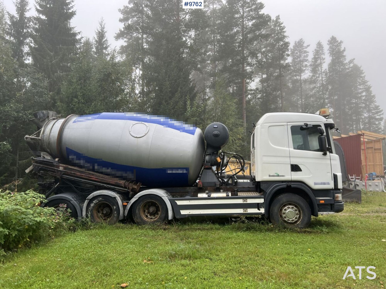 Scania R124 Tridem Concrete Truck - Camion malaxeur: photos 3 Scania R124 Tridem Concrete Truck - Camion malaxeur: photos 3