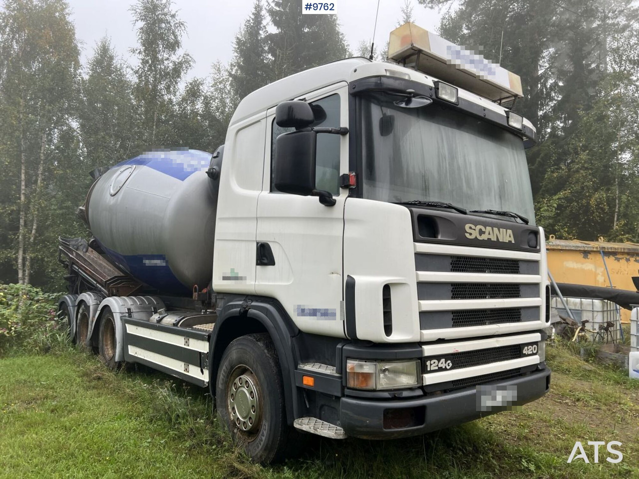 Scania R124 Tridem Concrete Truck - Camion malaxeur: photos 2 Scania R124 Tridem Concrete Truck - Camion malaxeur: photos 2