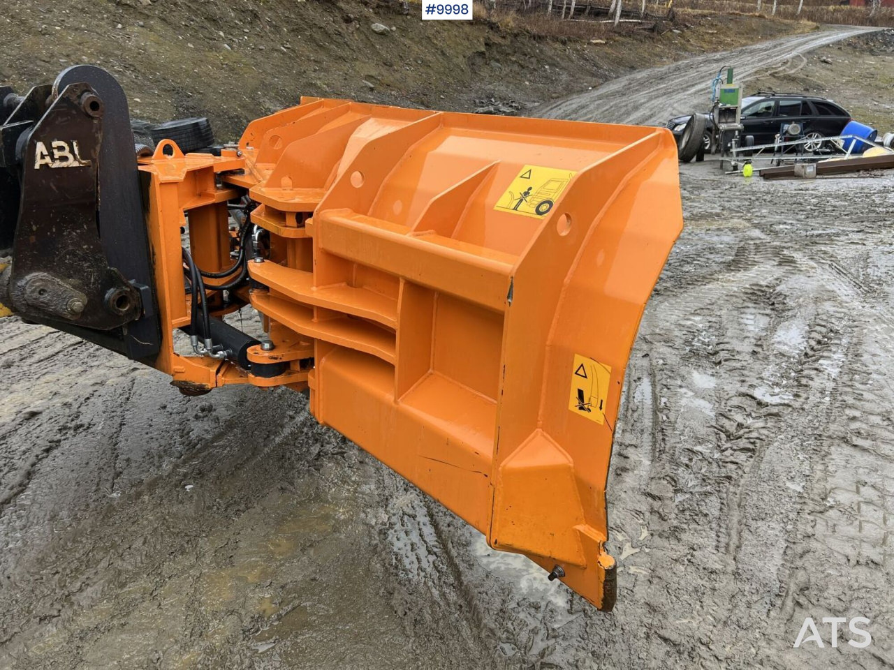 Schmidt U-H2 plough 2150 mm + 2x1225 mm - Lame à neige: photos 4 Schmidt U-H2 plough 2150 mm + 2x1225 mm - Lame à neige: photos 4