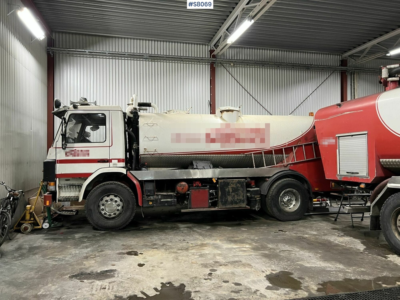 Suction/Combi truck, Scania P92H 4x2, Rep-object - Camion hydrocureur: photos 3 Suction/Combi truck, Scania P92H 4x2, Rep-object - Camion hydrocureur: photos 3