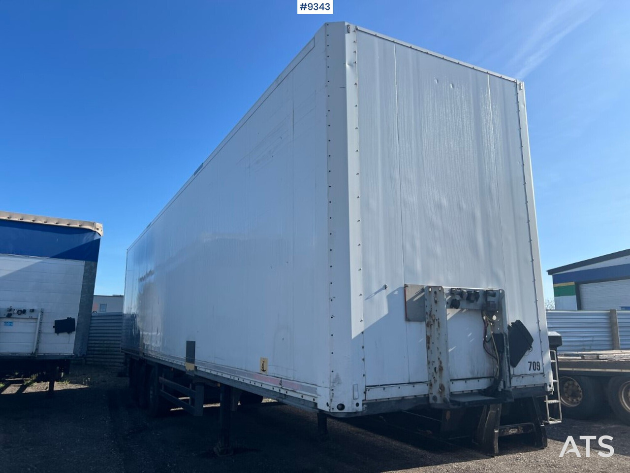 Trailer- SCHMITZ CARGOBULL - Semi-remorque fourgon: photos 3 Trailer- SCHMITZ CARGOBULL - Semi-remorque fourgon: photos 3
