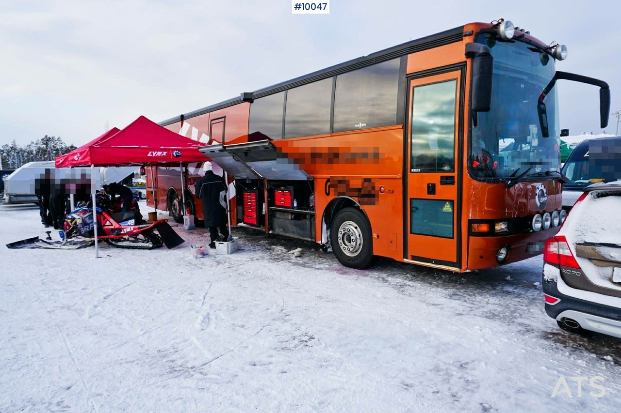 VOLVO B10M-70B Motorhome / Snowmobile bus with rear lift - Fourgon aménagé: photos 1 VOLVO B10M-70B Motorhome / Snowmobile bus with rear lift - Fourgon aménagé: photos 1