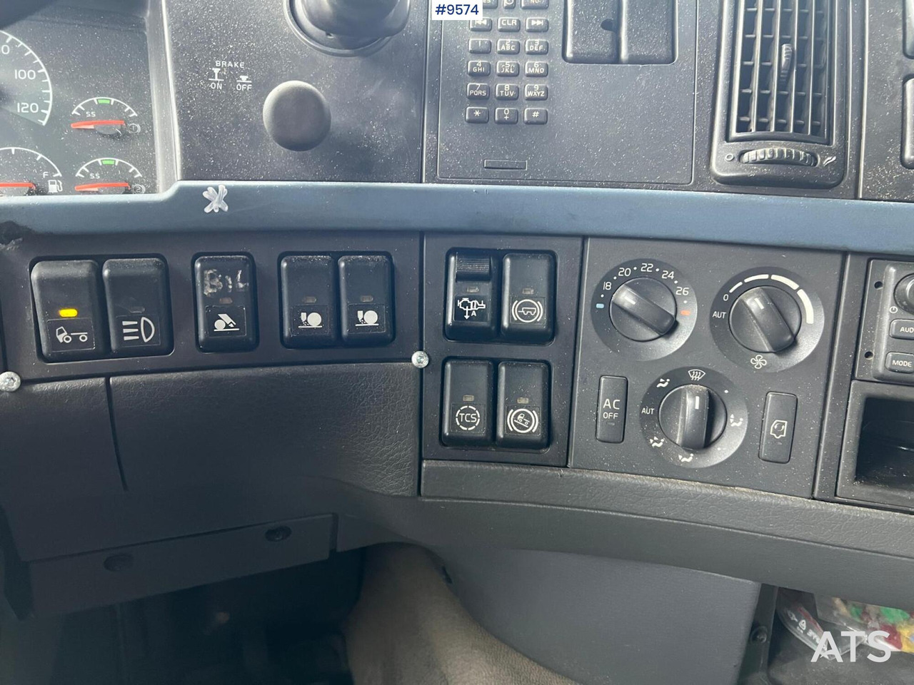 Camion plateau Volvo FH 520 6X4 Quick lock with flatbed: photos 19