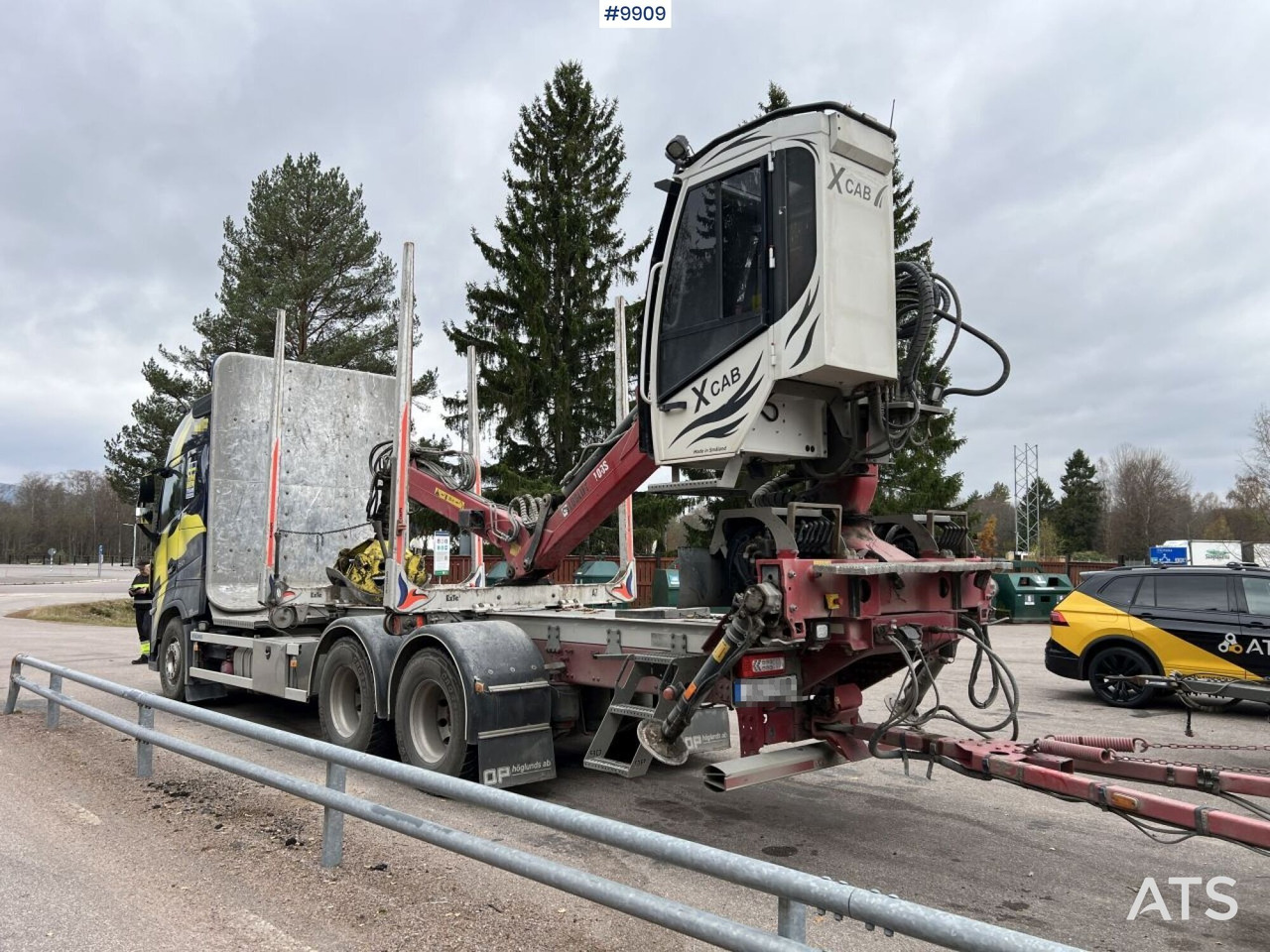 Volvo FH 64R Timber truck with crane and trailer - Camion grumier, Camion grue: photos 4 Volvo FH 64R Timber truck with crane and trailer - Camion grumier, Camion grue: photos 4
