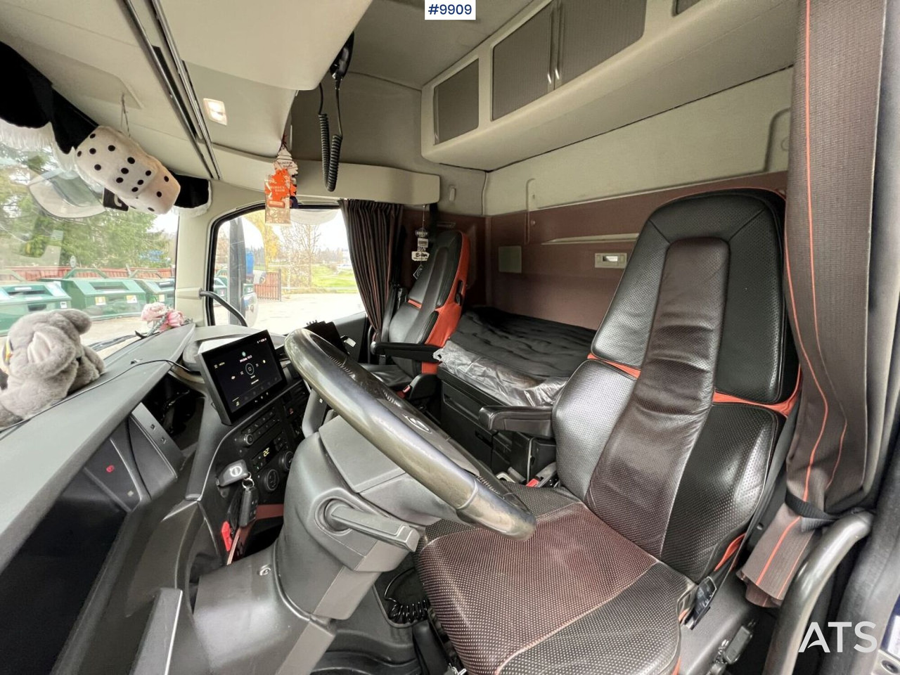Volvo FH 64R Timber truck with crane and trailer - Camion grumier, Camion grue: photos 5 Volvo FH 64R Timber truck with crane and trailer - Camion grumier, Camion grue: photos 5