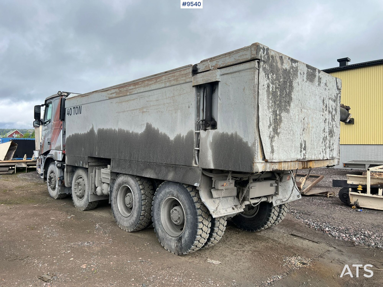 Volvo FH16 8*4 Tipper/Mining truck - Camion benne: photos 3 Volvo FH16 8*4 Tipper/Mining truck - Camion benne: photos 3