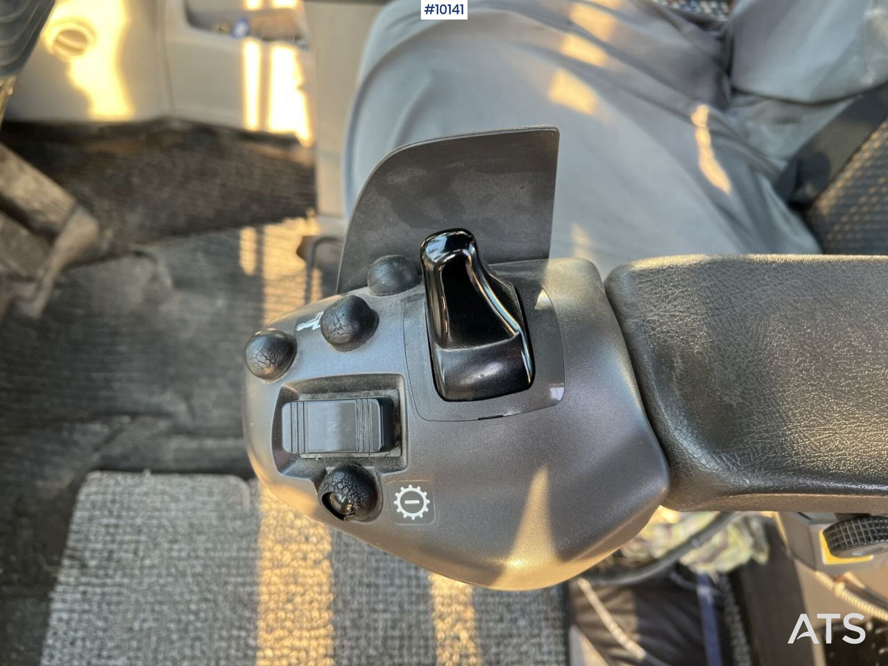 Chargeuse sur pneus Volvo L60F Wheel loader with tilt hitch (VIDEO): photos 28