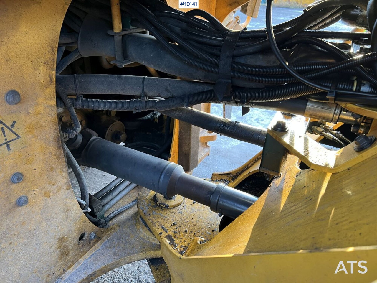 Chargeuse sur pneus Volvo L60F Wheel loader with tilt hitch (VIDEO): photos 41