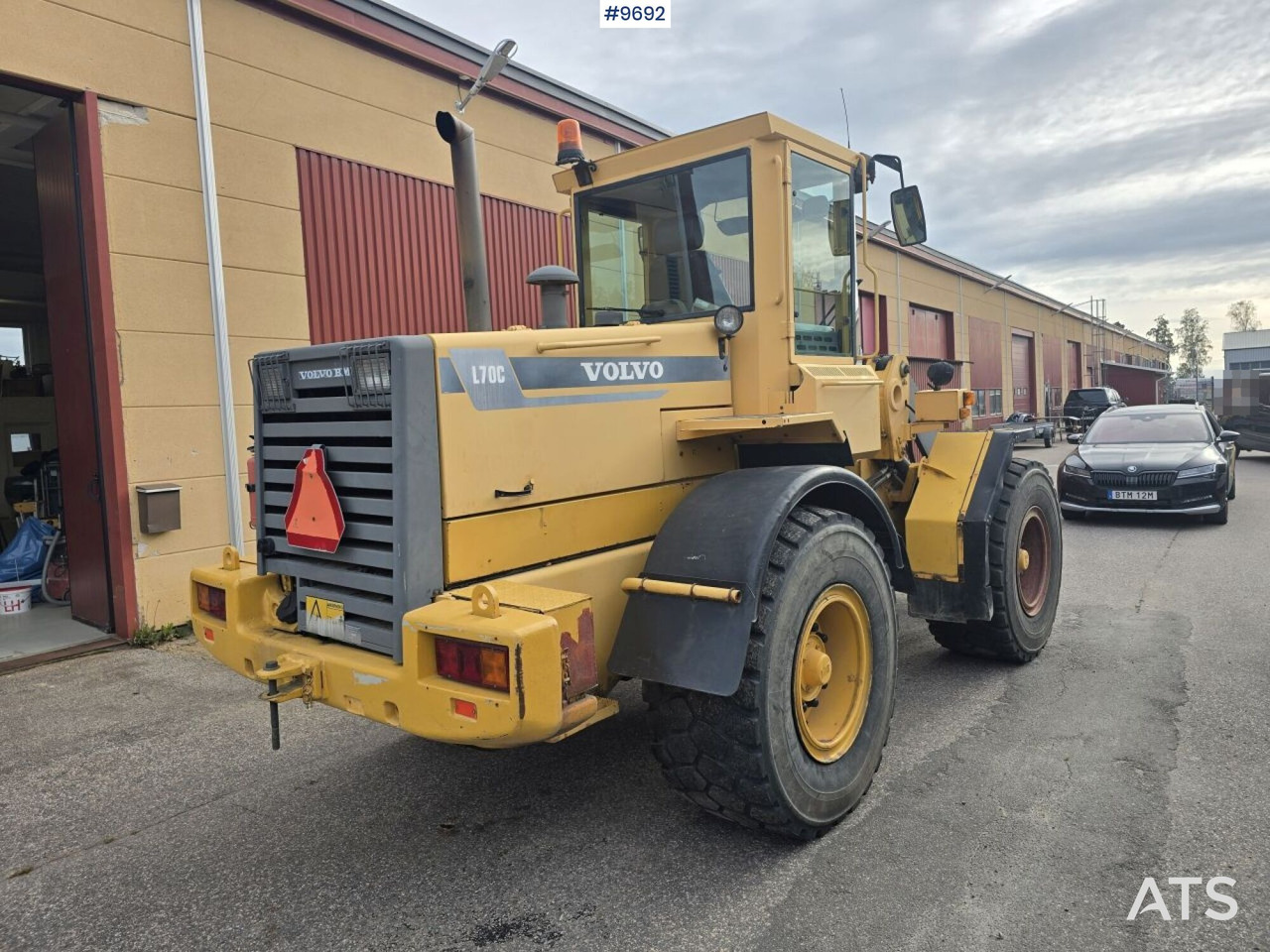 Volvo L70C (SEE VIDEO) - Chargeuse sur pneus: photos 3 Volvo L70C (SEE VIDEO) - Chargeuse sur pneus: photos 3