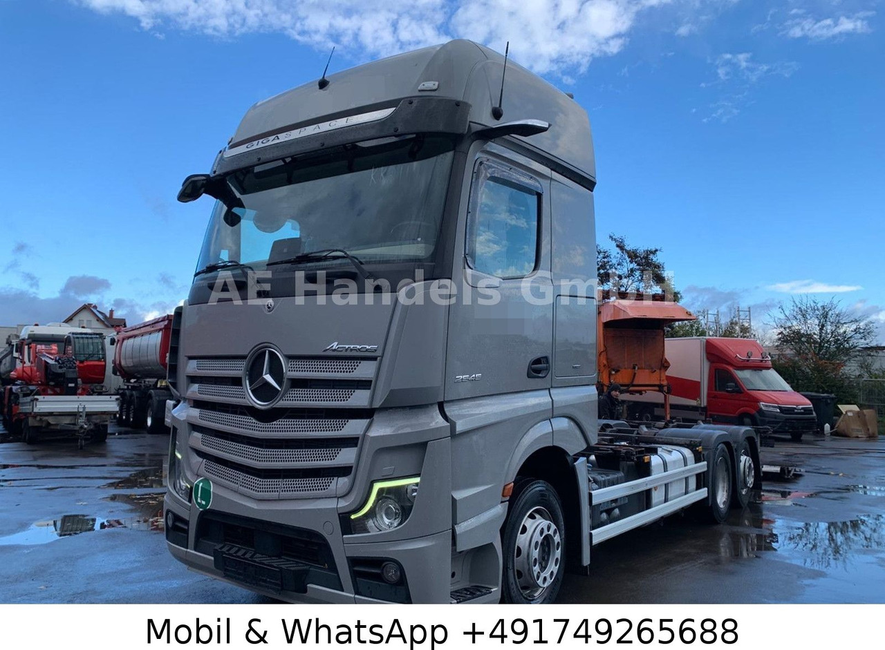 Mercedes-Benz Actros V 2545 BigSpace LL*Retarder/LBW/Lenk+Lift - Camion porte-conteneur/ Caisse mobile: photos 1 Mercedes-Benz Actros V 2545 BigSpace LL*Retarder/LBW/Lenk+Lift - Camion porte-conteneur/ Caisse mobile: photos 1