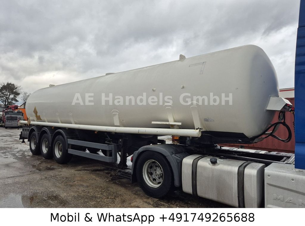 Willig *ADR/40.000Liter/Kerosin/Diesel/Benzin - Semi-remorque citerne: photos 1 Willig *ADR/40.000Liter/Kerosin/Diesel/Benzin - Semi-remorque citerne: photos 1