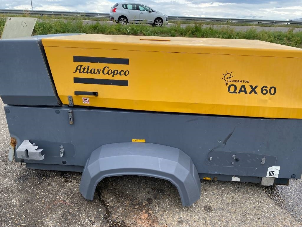 Groupe électrogène Atlas Copco QAX 60 - Carte Grise Françaises endommagé: photos 26