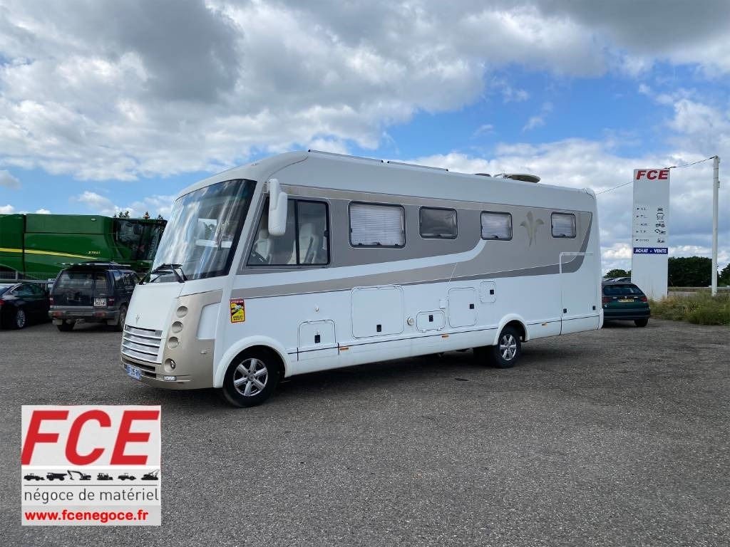 Iveco Niesmann+Bischoff FLAIR 800i CEBW - Camping-car: photos 1 Iveco Niesmann+Bischoff FLAIR 800i CEBW - Camping-car: photos 1