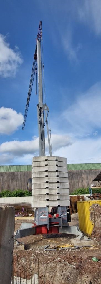 Dalbe Dalbe DB 50 1er Main /Certificat CE Non Endommagée - Grue à tour: photos 5 Dalbe Dalbe DB 50 1er Main /Certificat CE Non Endommagée - Grue à tour: photos 5