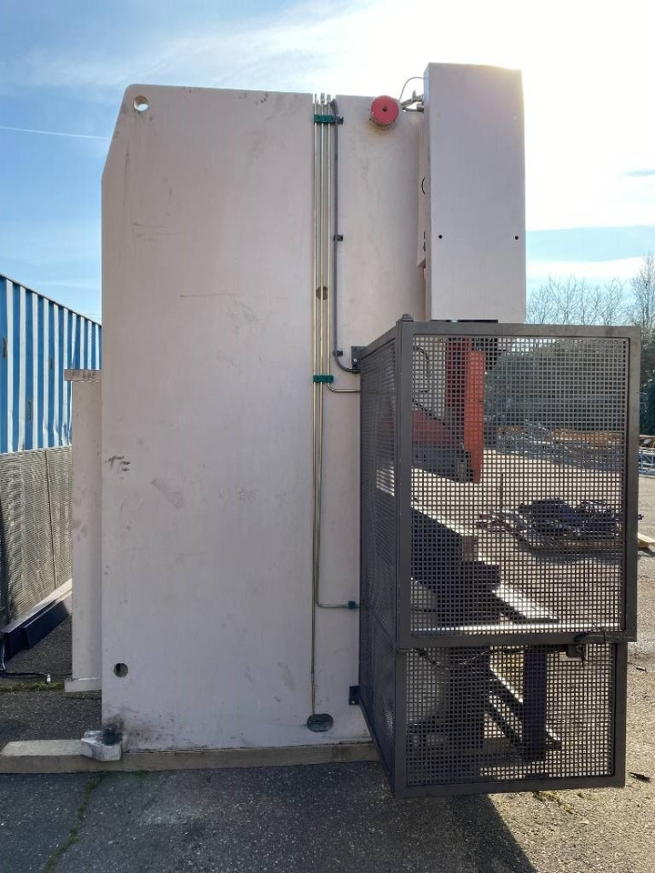 BEYELER Presse/Plieuse PR6 2000KNx4100MM endommagé - Engins de chantier: photos 2 BEYELER Presse/Plieuse PR6 2000KNx4100MM endommagé - Engins de chantier: photos 2