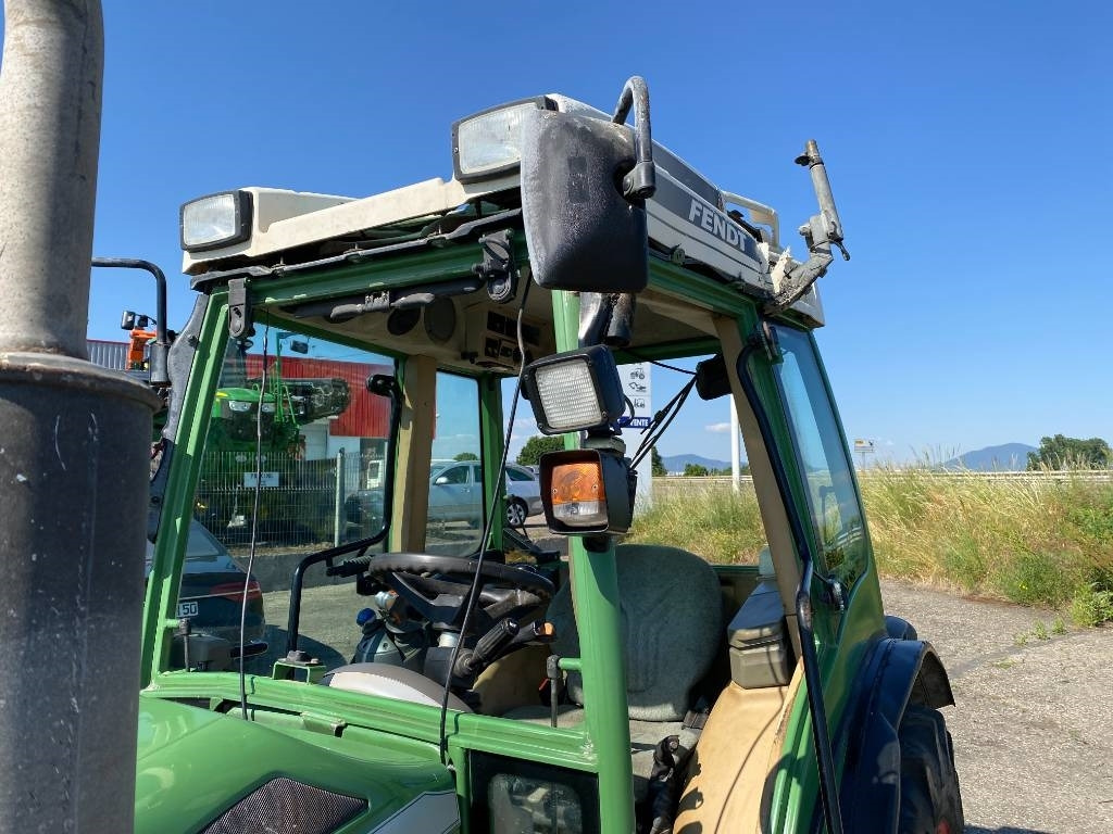 Tracteur agricole Fendt 209F Vario TMS 1er Main endommagé: photos 10