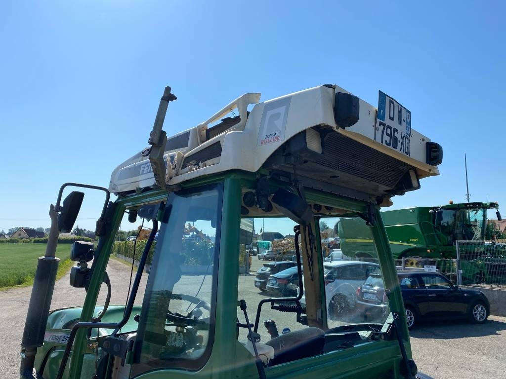 Tracteur agricole Fendt 209F Vario TMS 1er Main endommagé: photos 11