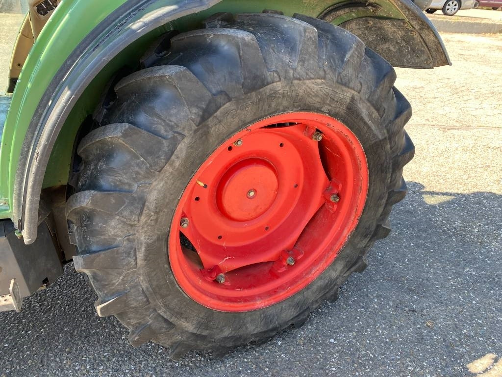 Tracteur agricole Fendt 209F Vario TMS 1er Main endommagé: photos 16
