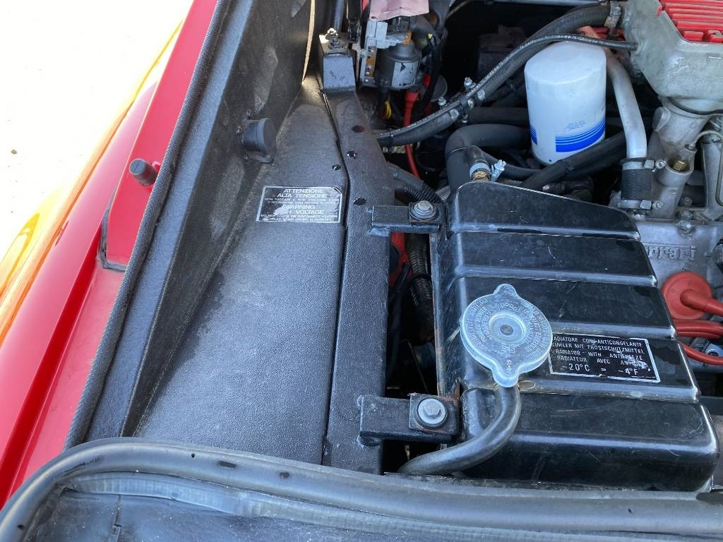 Voiture Ferrari 328 GTS / Origine Française endommagé: photos 46 Voiture Ferrari 328 GTS / Origine Française endommagé: photos 46