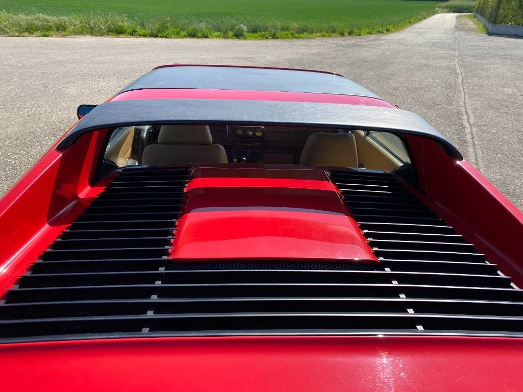 Voiture Ferrari 328 GTS / Origine Française endommagé: photos 42 Voiture Ferrari 328 GTS / Origine Française endommagé: photos 42