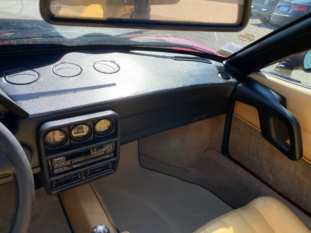 Voiture Ferrari 328 GTS / Origine Française endommagé: photos 26 Voiture Ferrari 328 GTS / Origine Française endommagé: photos 26