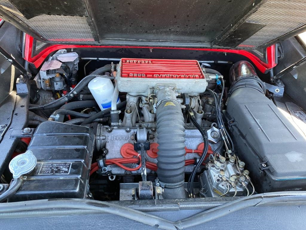 Voiture Ferrari 328 GTS / Origine Française endommagé: photos 18 Voiture Ferrari 328 GTS / Origine Française endommagé: photos 18