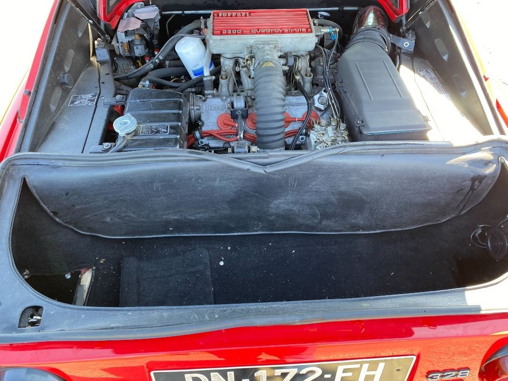 Voiture Ferrari 328 GTS / Origine Française endommagé: photos 48 Voiture Ferrari 328 GTS / Origine Française endommagé: photos 48