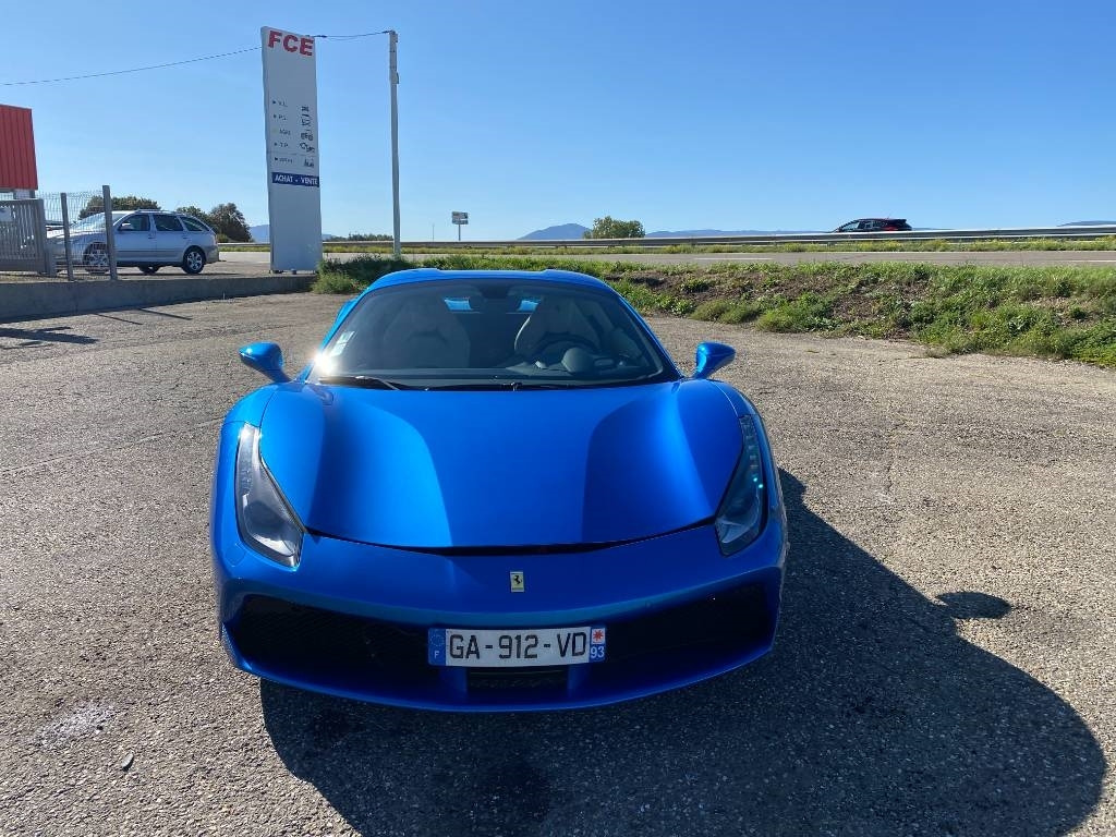 Ferrari 488 SPIDER -Carte Grise Française endommagé - Cabriolet: photos 3 Ferrari 488 SPIDER -Carte Grise Française endommagé - Cabriolet: photos 3