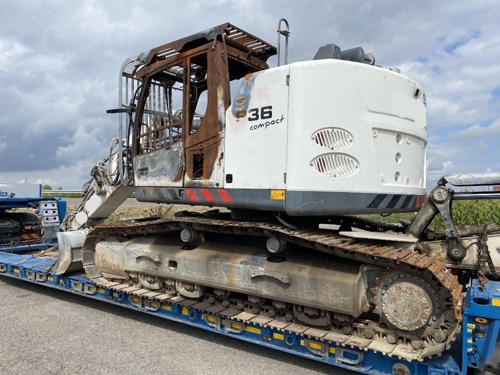 Liebherr R936 COMPACT NLC / Origine Française - Pelle sur chenille: photos 2 Liebherr R936 COMPACT NLC / Origine Française - Pelle sur chenille: photos 2